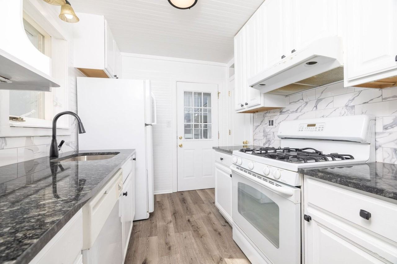 132 Grier Ave - Photo 2 of 10