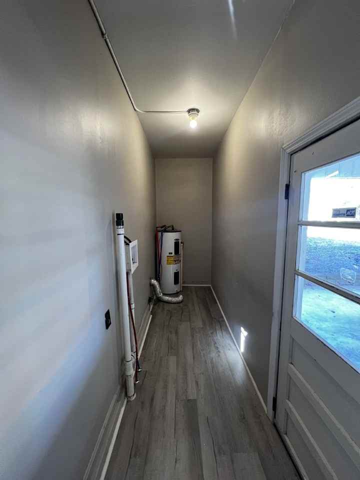 340 Davis Dr - Photo 3 of 8