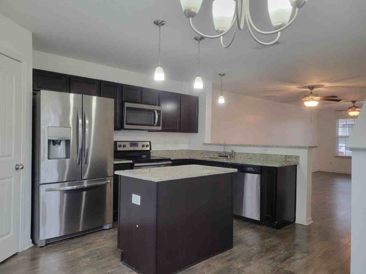 202 Cobblestone Place Dr - Photo 6 of 17
