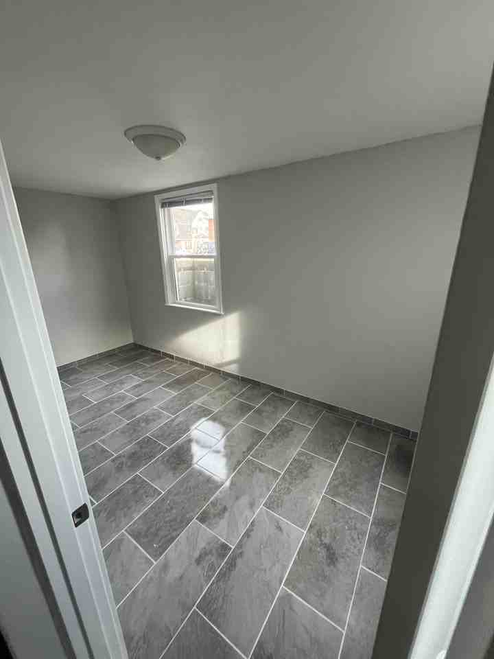 1136 S 31st St #4 - Photo 3 of 12