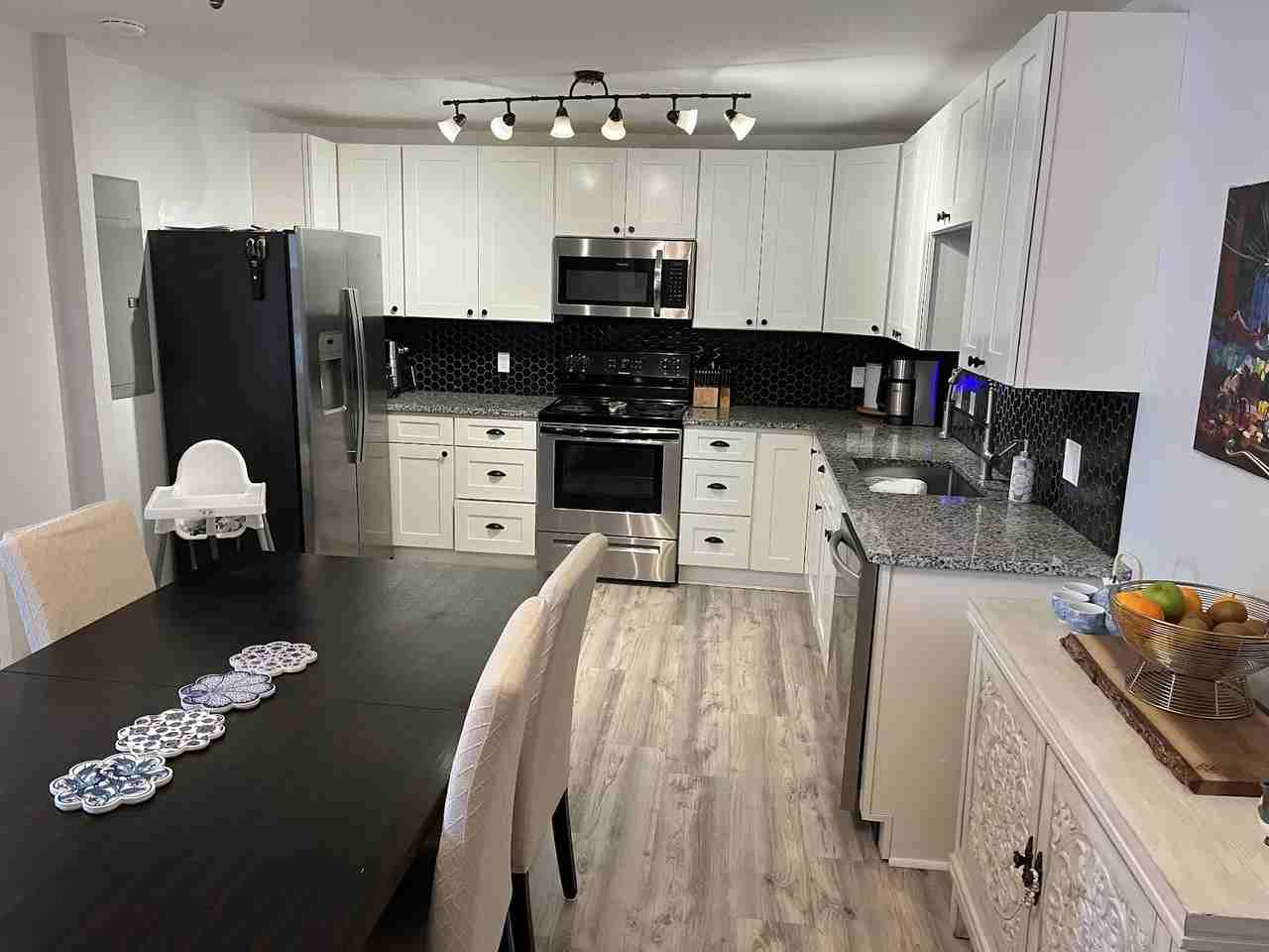 20 E Constance St - Photo 3 of 14