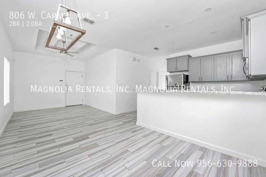 806 W Carmel Ave #3 - Photo 5 of 15