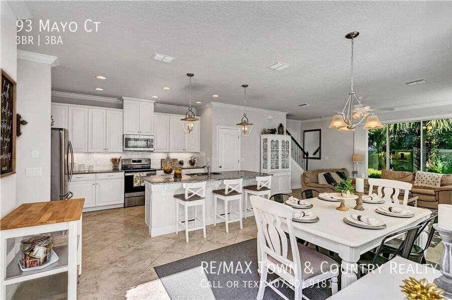 93 Mayo Ct - Photo 3 of 46