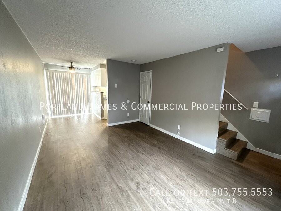 3010 Kauffman Ave Apt B - Photo 7 of 22