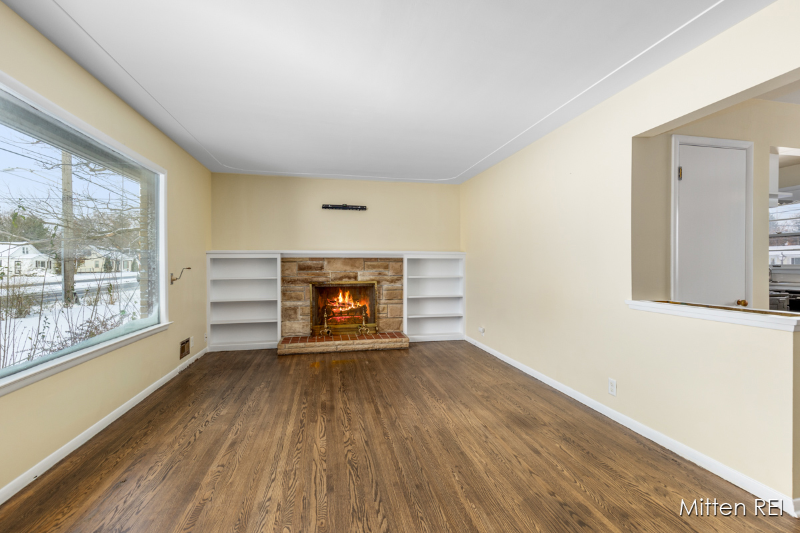 3460 Clyde Park Ave Sw - Photo 3 of 19