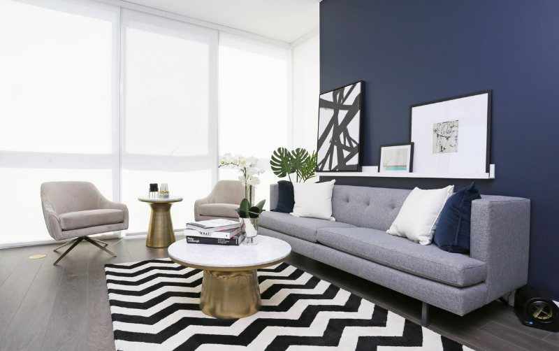 756 N Hudson Ave - Photo 3 of 20