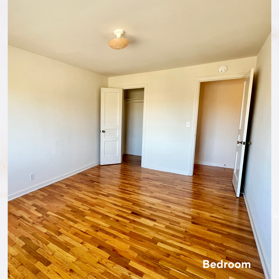 Greenwich - Photo 7 of 9