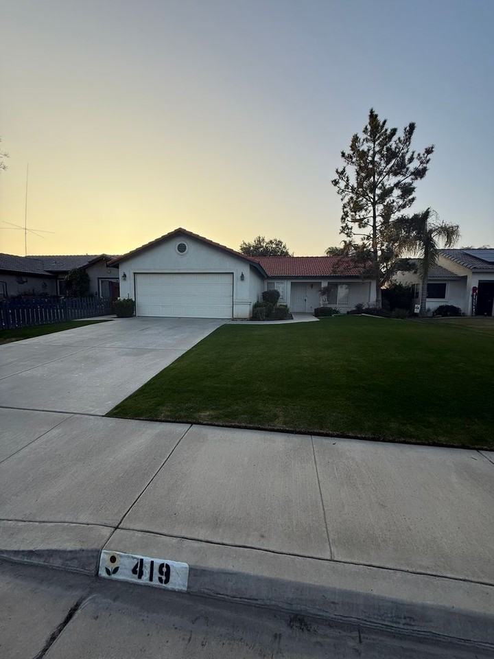 419 Dovecotes Ct - Photo 2 of 13