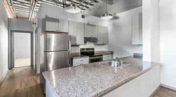 featured image of 612 W Texas Ave