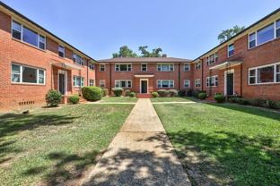 Park Avenue Apts - Photo 1 of 1