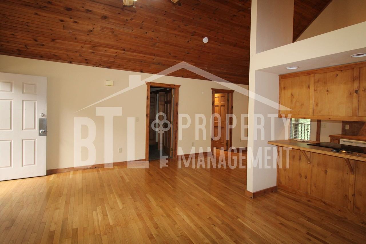 574 Baldknobber Dr - Photo 6 of 26