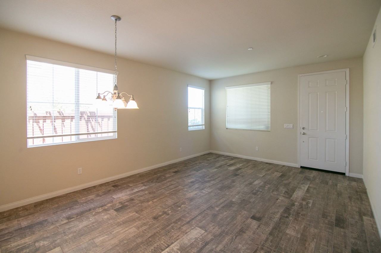 3443 Arborview Dr - Photo 3 of 35