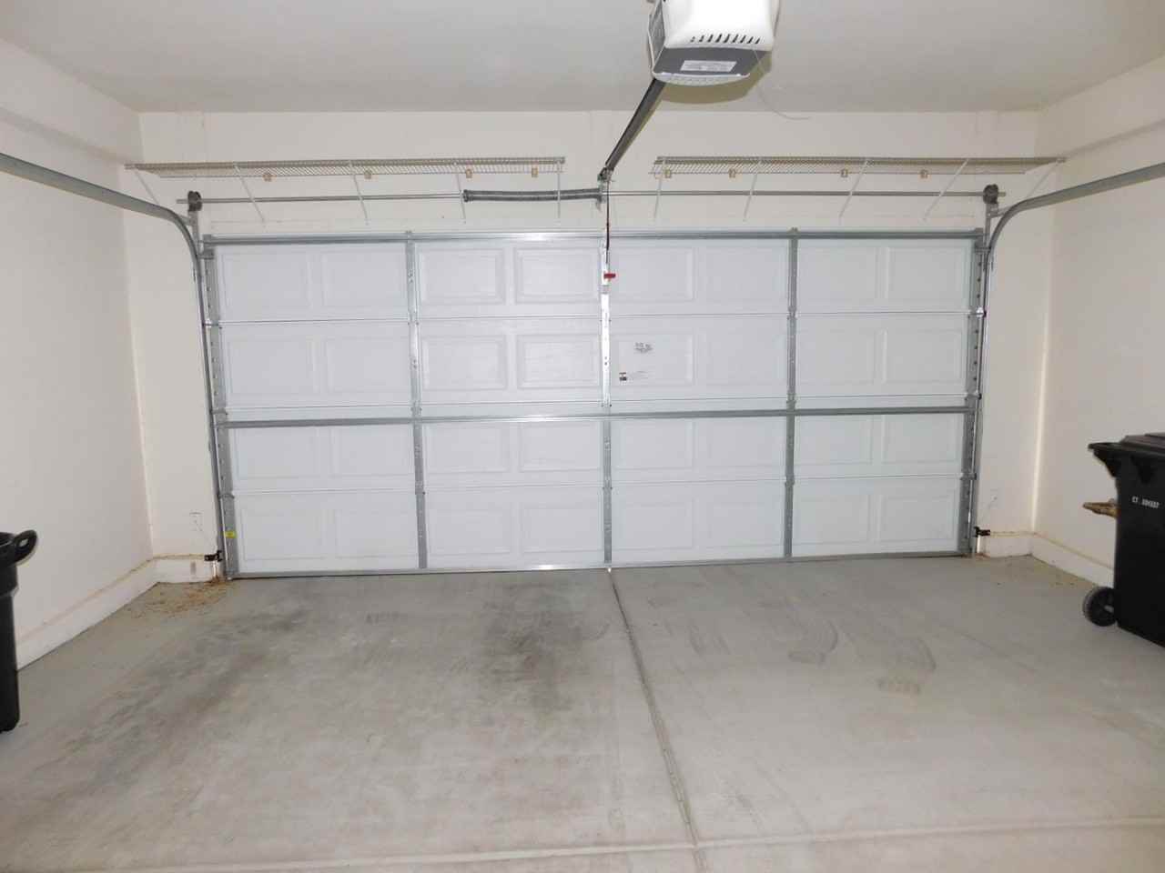 7516 Chaffinch St - Photo 4 of 45