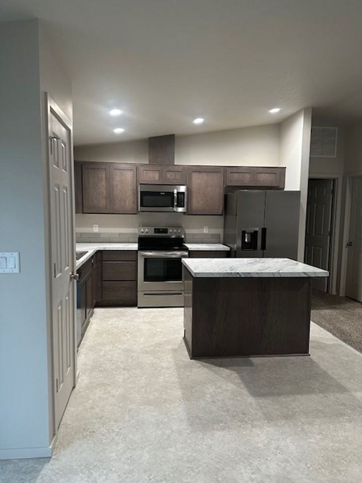 1010 E Mt Baker St - Photo 2 of 10