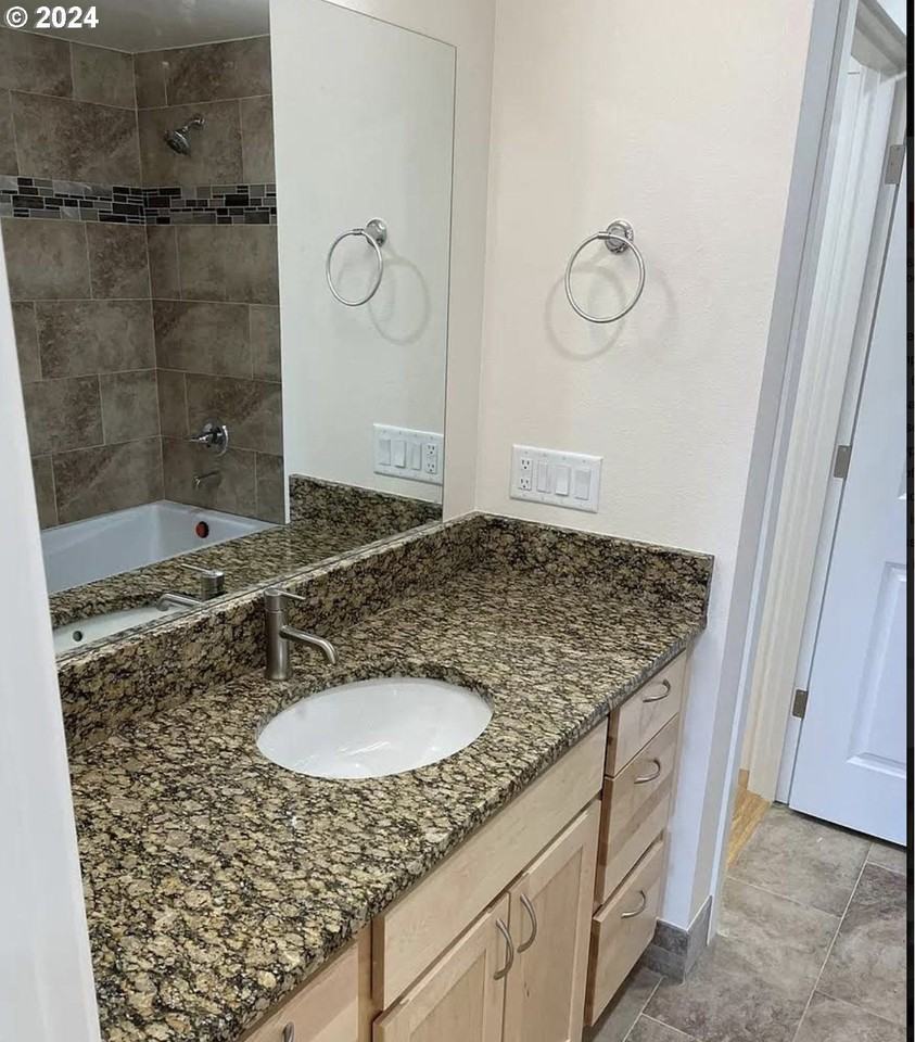 1436 Village Park Pl - Photo 5 of 50
