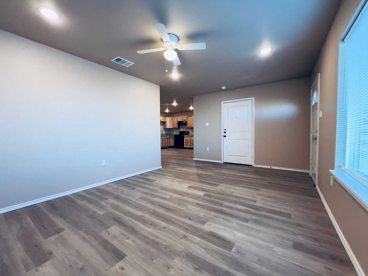 3122 E Cornell St - Photo 3 of 16