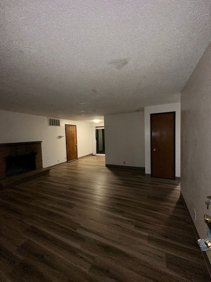 1580 Larkspur Ave - Photo 2 of 10