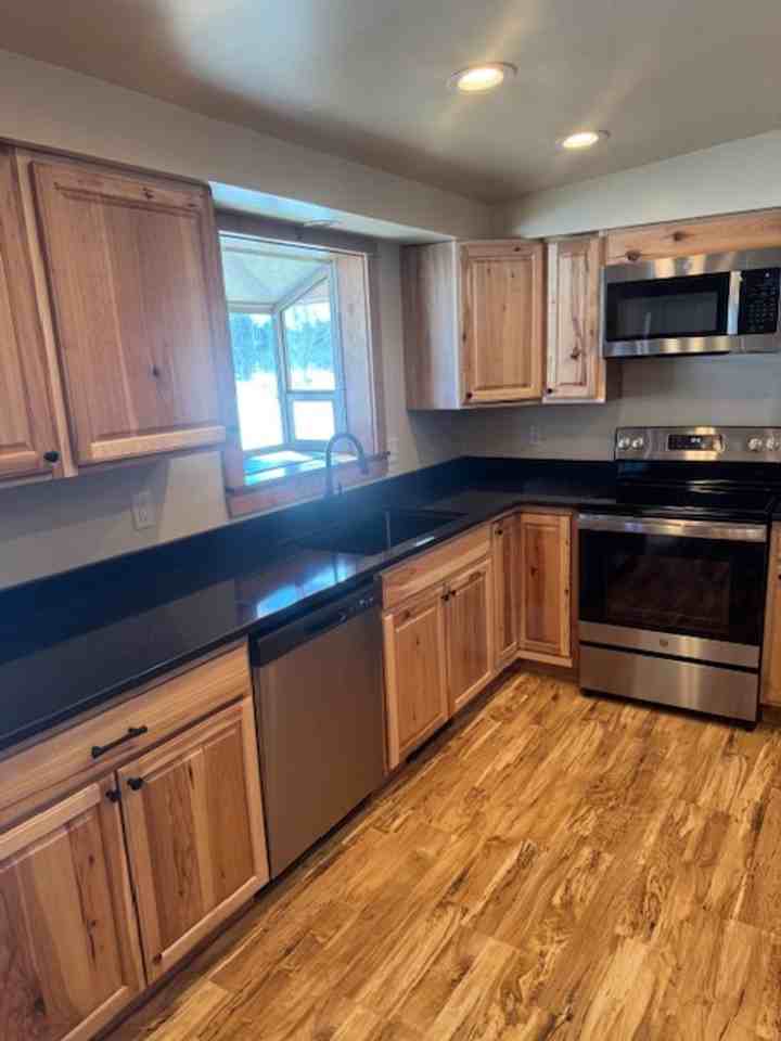 1510 Driftwood Dr - Photo 5 of 15