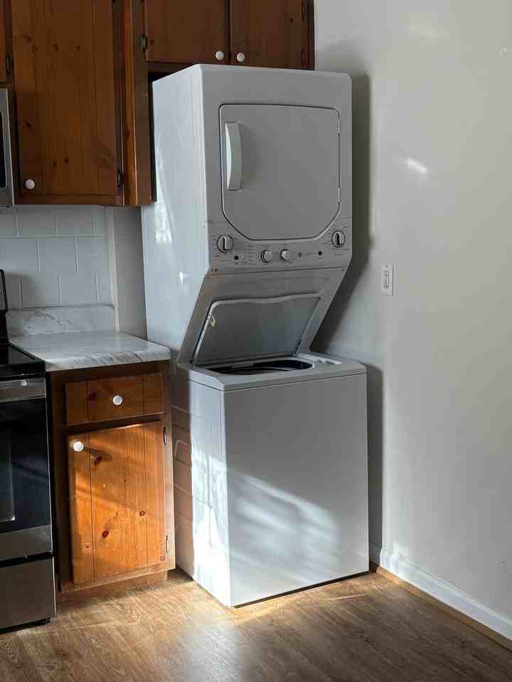10211 Melvin B Alsbrooks Ave - Photo 3 of 7