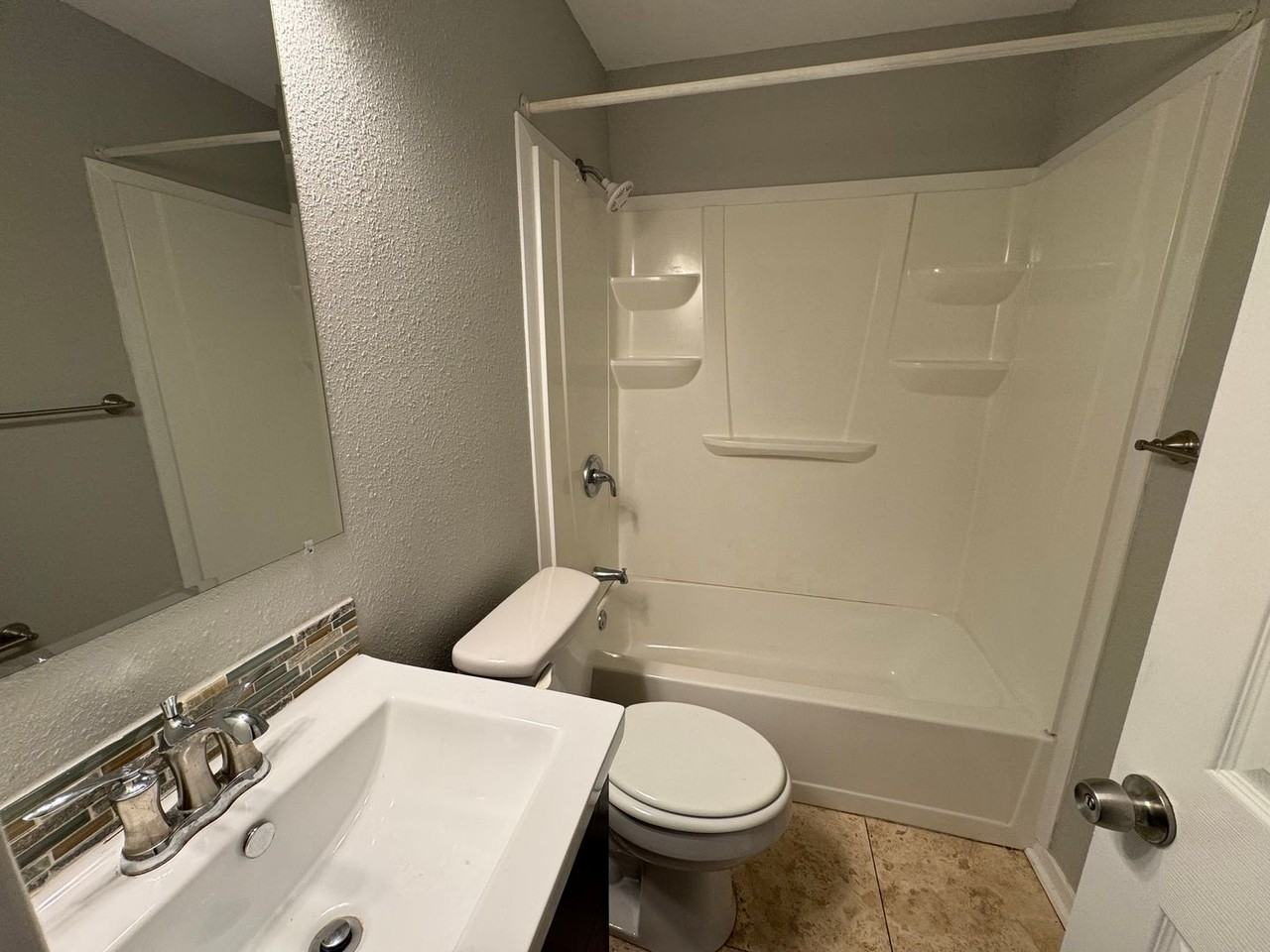 1623 Maria St - Photo 6 of 13