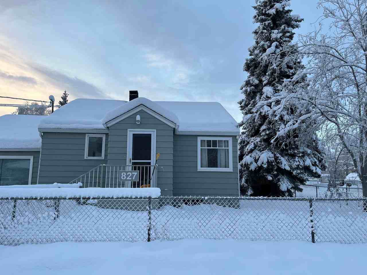 827 15th Ave - Photo 2 of 21