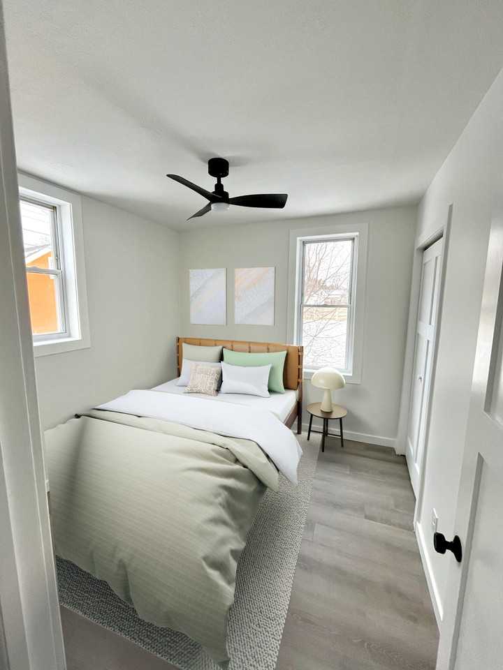 608 E Bridge St - Photo 5 of 10