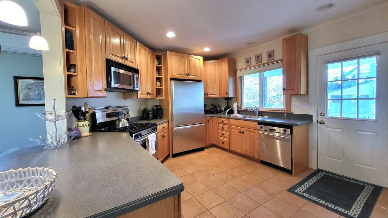 27 Stearns Rd #NA - Photo 5 of 32