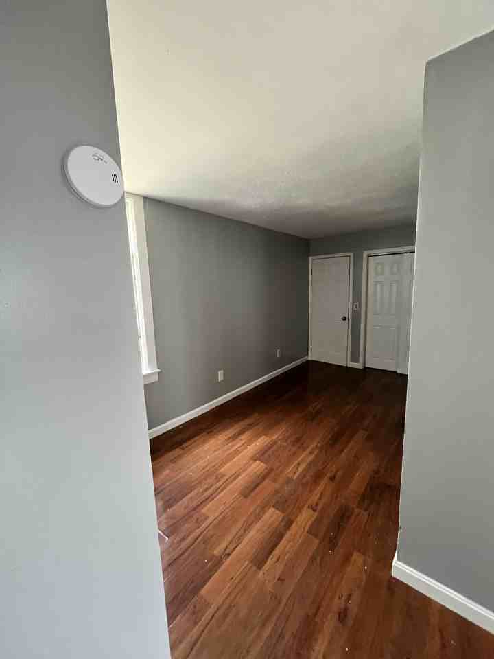 414 W Court St #2 - Photo 5 of 13