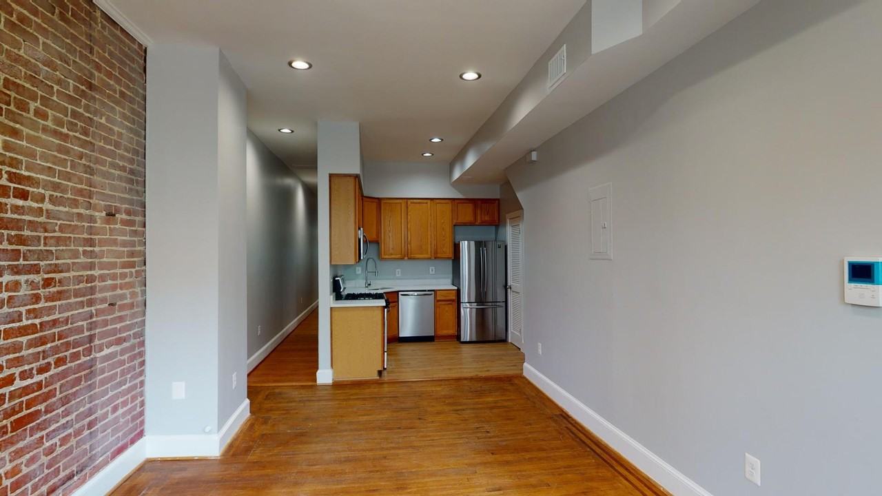 1312 Park Rd Nw #1 - Photo 5 of 13