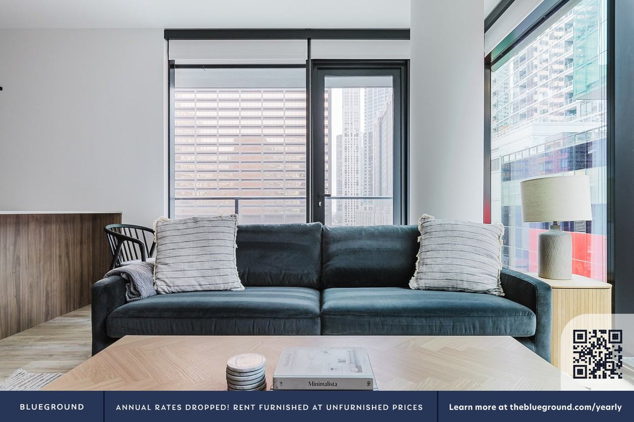 535 North Saint Clair Street - Photo 4 of 42