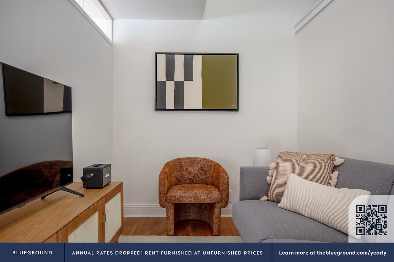 123 East 54th Street - Photo 3 of 23