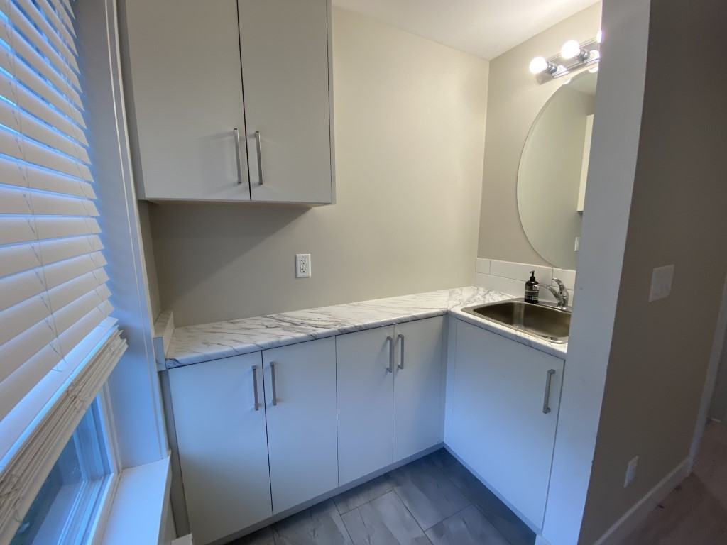 253 Victoria Rd - Photo 2 of 9