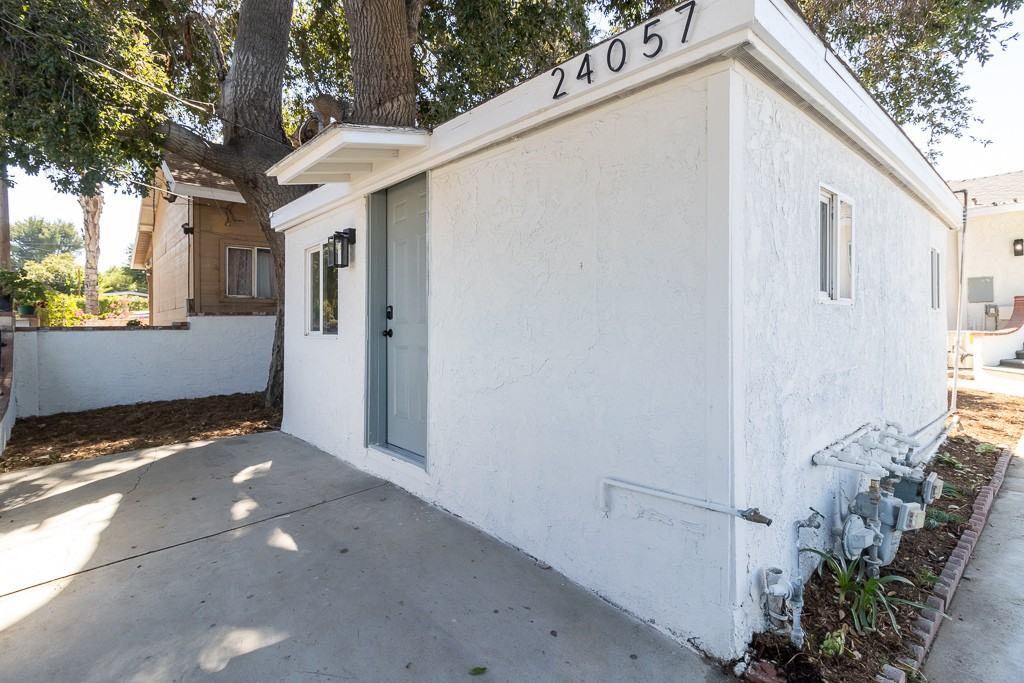 24057 Race Street - Photo 2 of 9