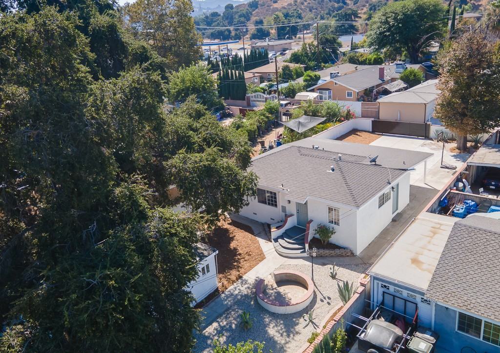 24057 Race Street - Photo 3 of 9