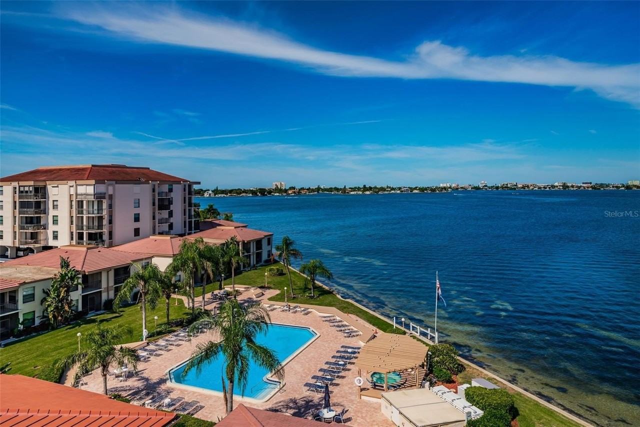 6051 Sun Blvd #305 - Photo 4 of 9