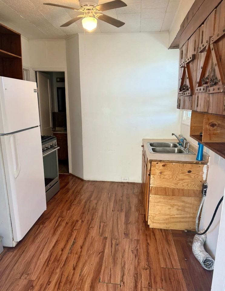 1334 Main St - Photo 2 of 5