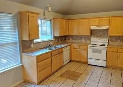 8324 Aspen Hills Dr - Photo 3 of 11