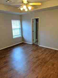 8324 Aspen Hills Dr - Photo 5 of 11