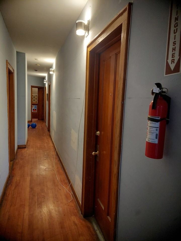 3436 W Marquette Rd ##1r - Photo 2 of 18