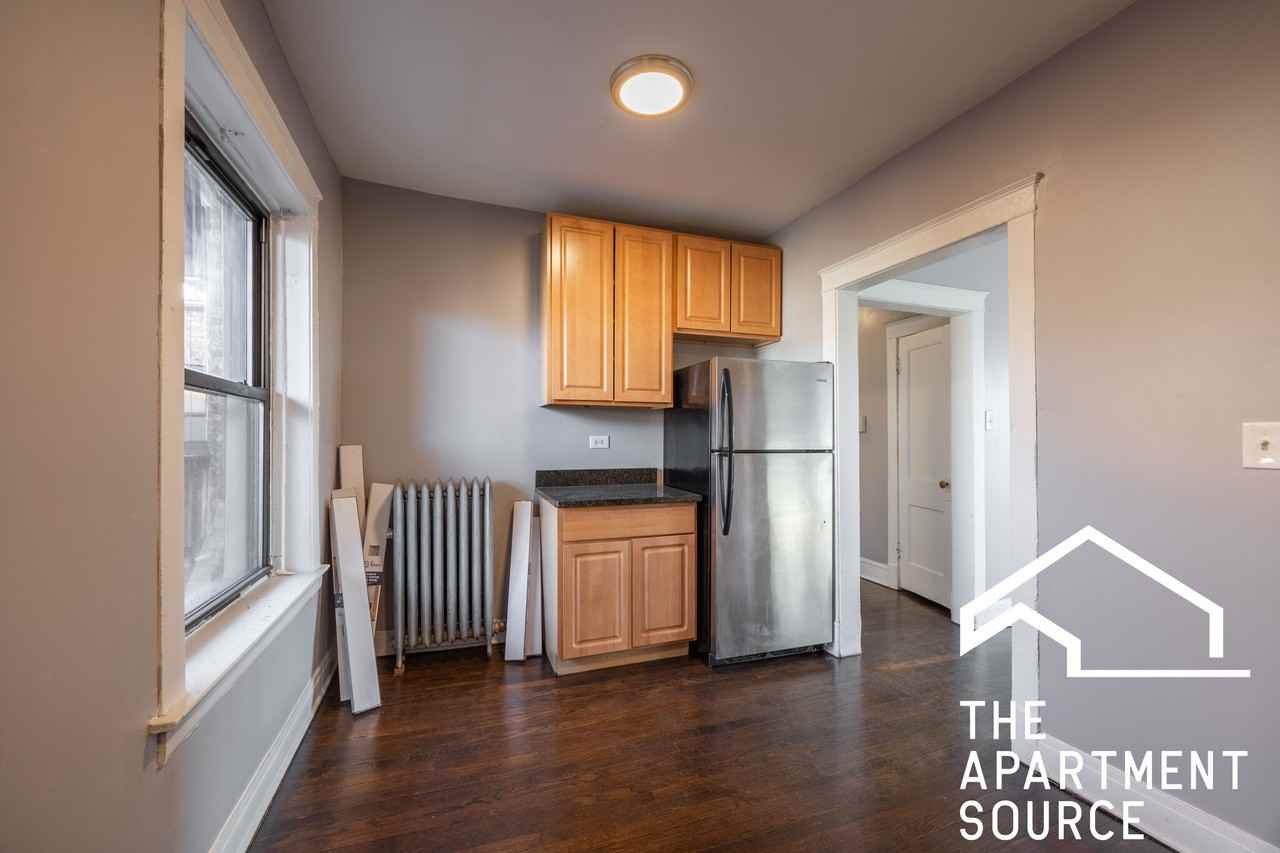 3602 W Sunnyside Ave #3 - Photo 7 of 16