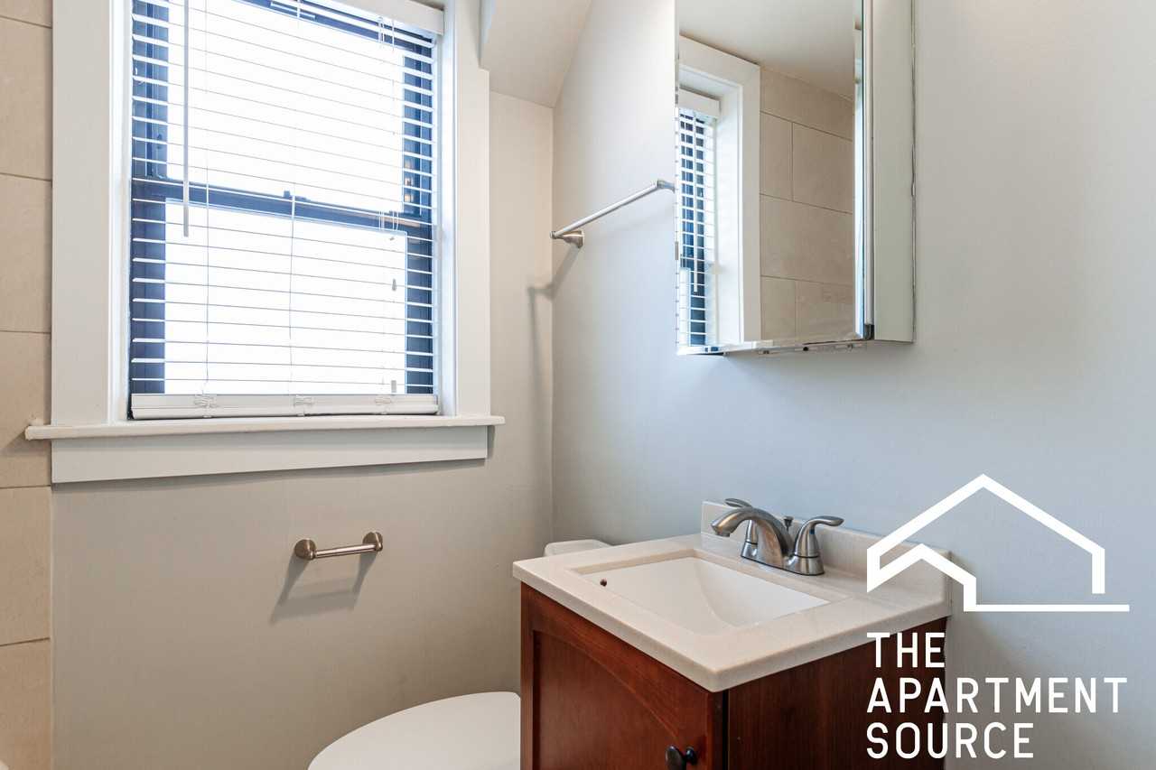 612 W Patterson Ave #705 - Photo 6 of 8