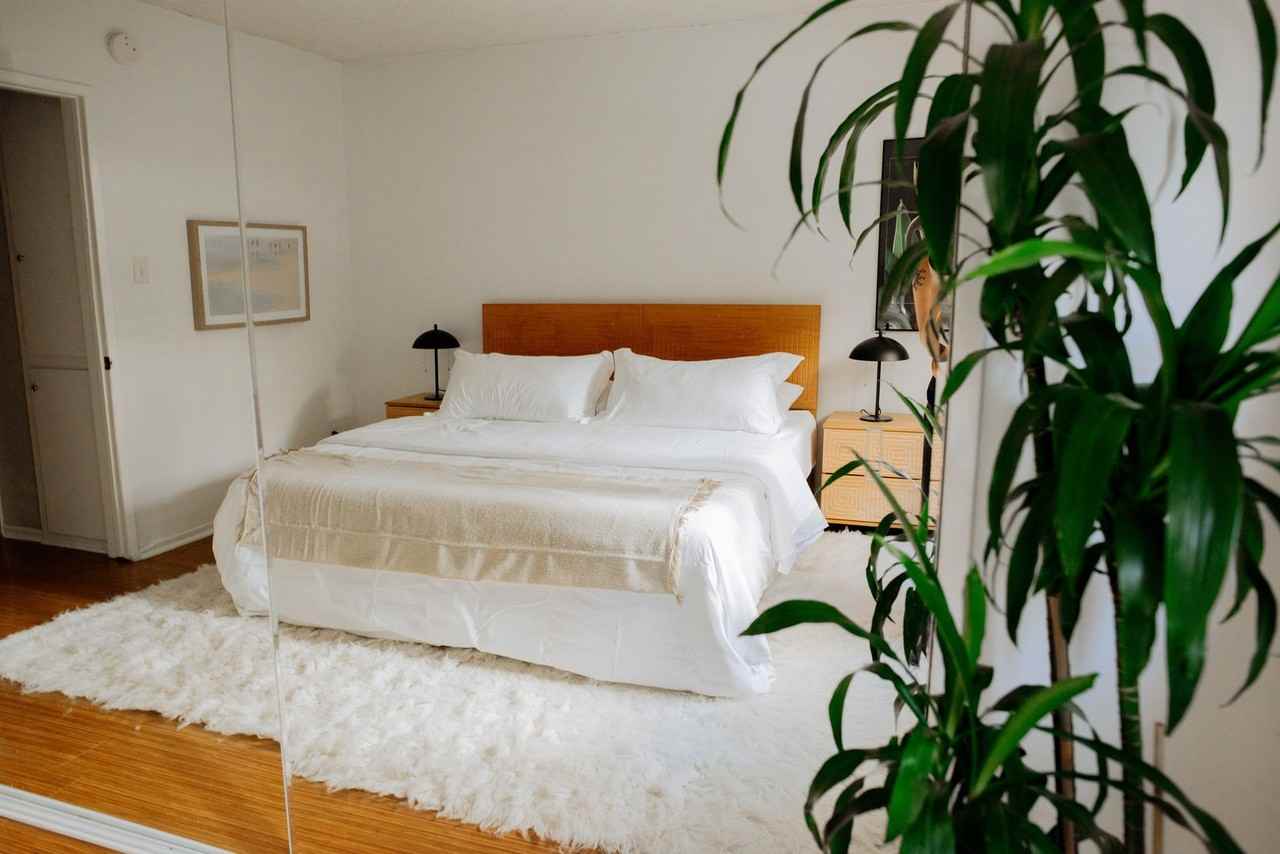 Hollywood Colony - Photo 5 of 50