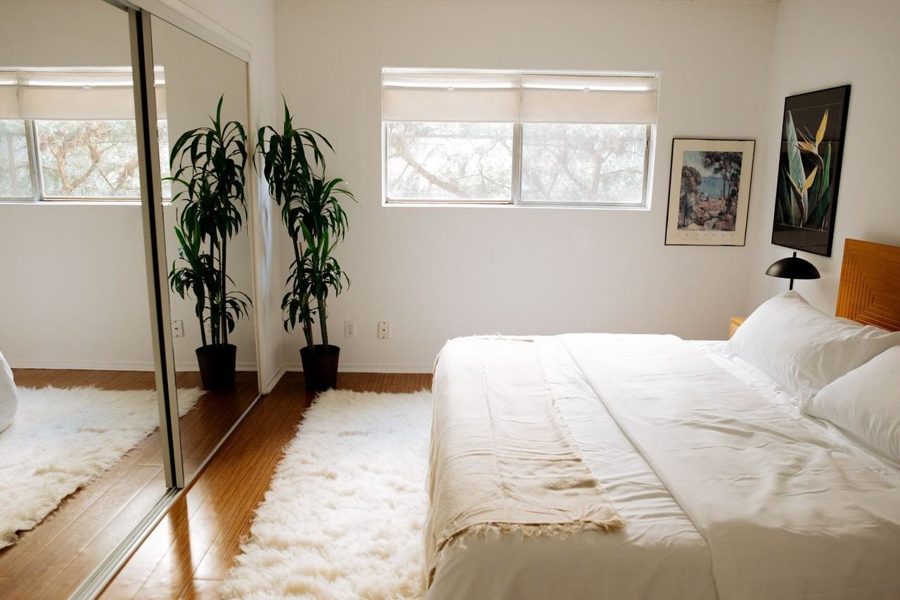 Hollywood Colony - Photo 7 of 50