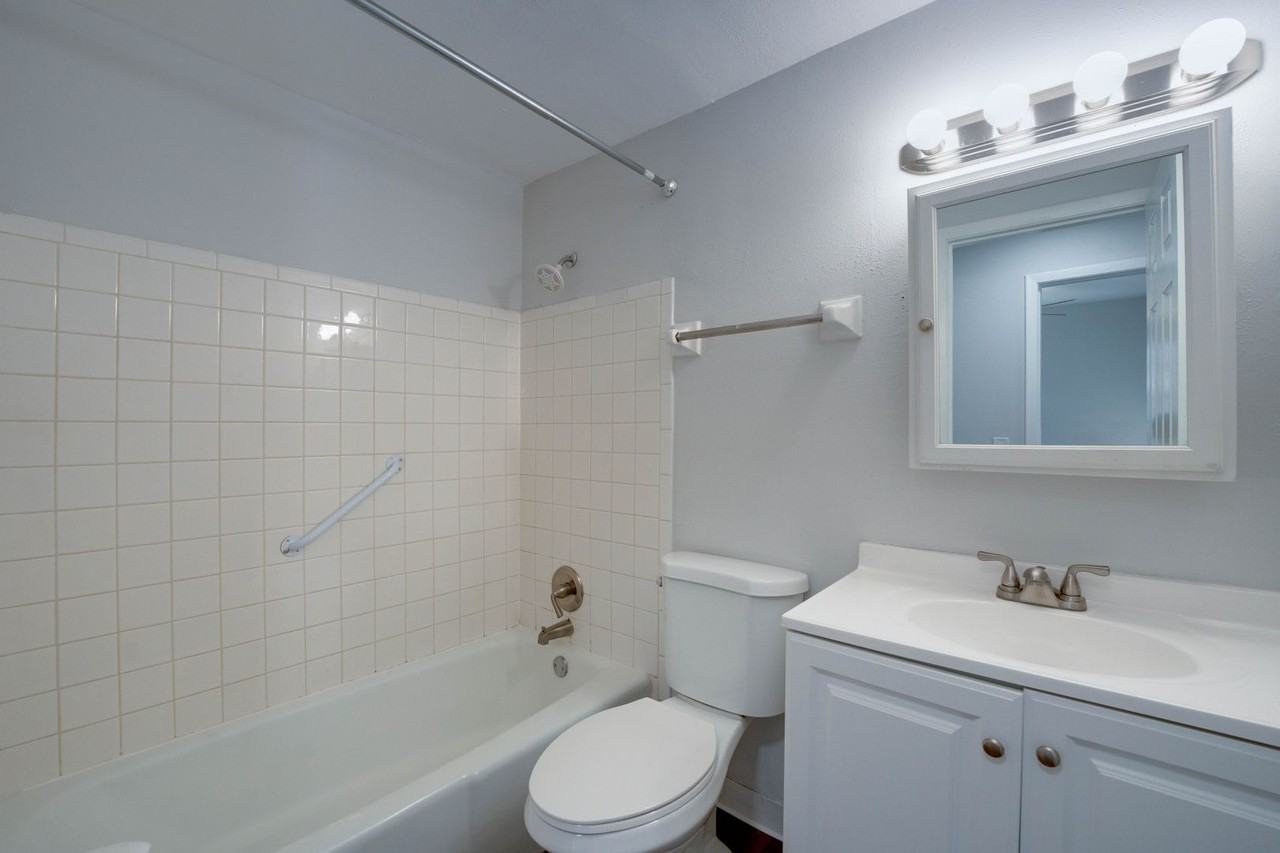 Arborville Homes - Photo 5 of 28