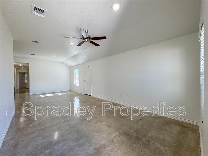 2306B Zanoletti Dr - Photo 2 of 12