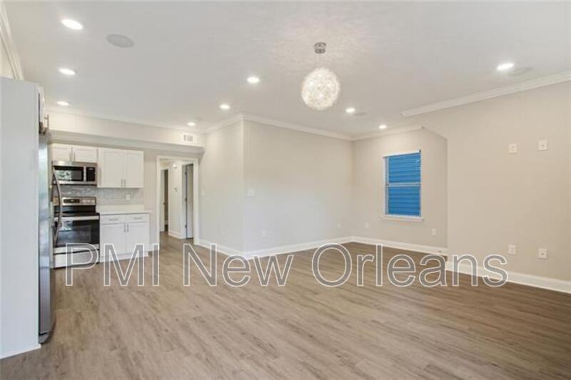 2228 Bienville St - Photo 2 of 15