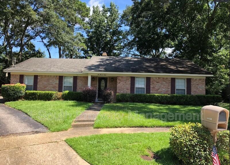 6008 Glencrest Ct - Photo 2 of 17