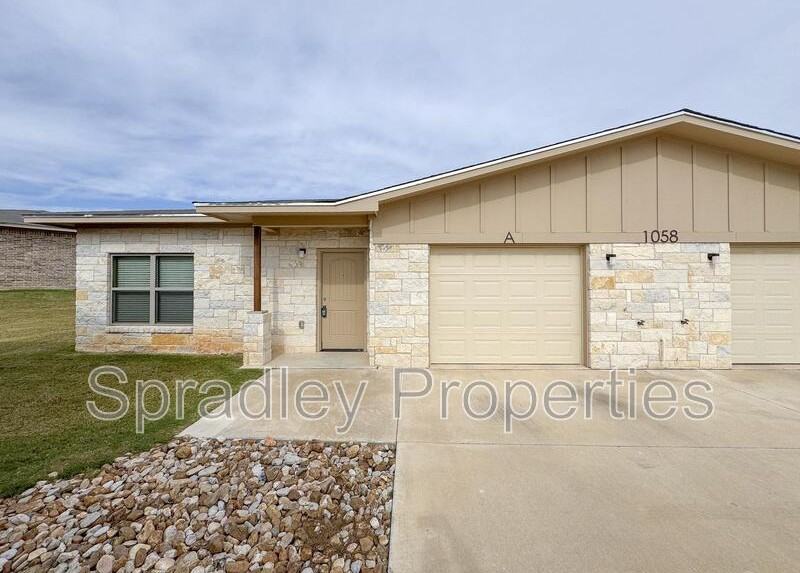 1058 Hibiscus Unit A - Photo 2 of 12