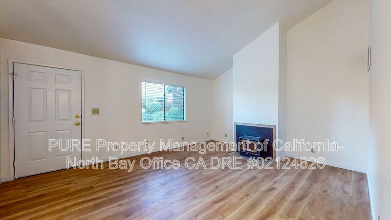 34 Pine Tree Cir - Photo 5 of 37