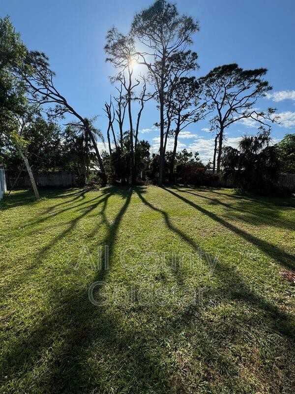 315 W Langsner St - Photo 2 of 8